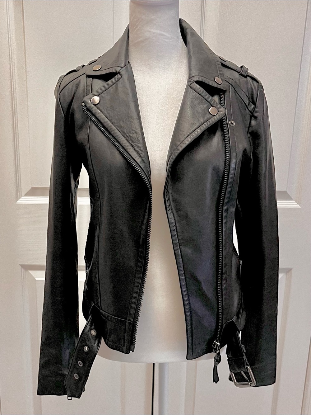 Mackage x Aritzia Lambskin Leather Moto Jacket Black XXS